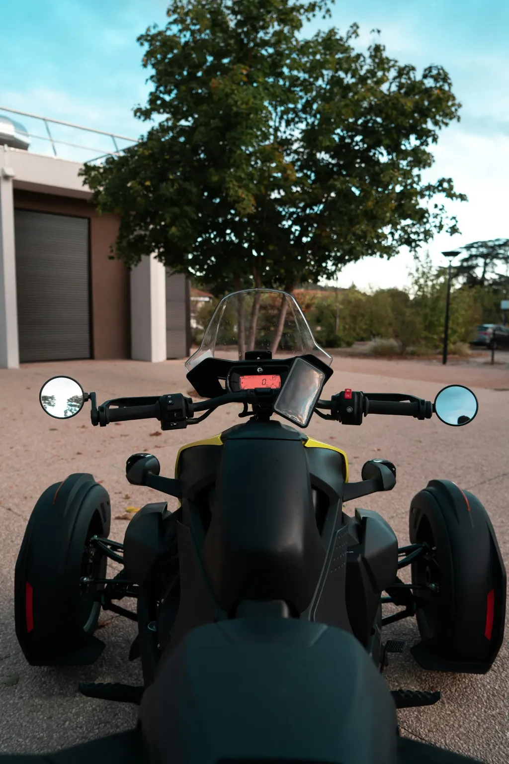 Can-Am Ryker por detrás