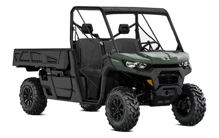 Can-Am Defender